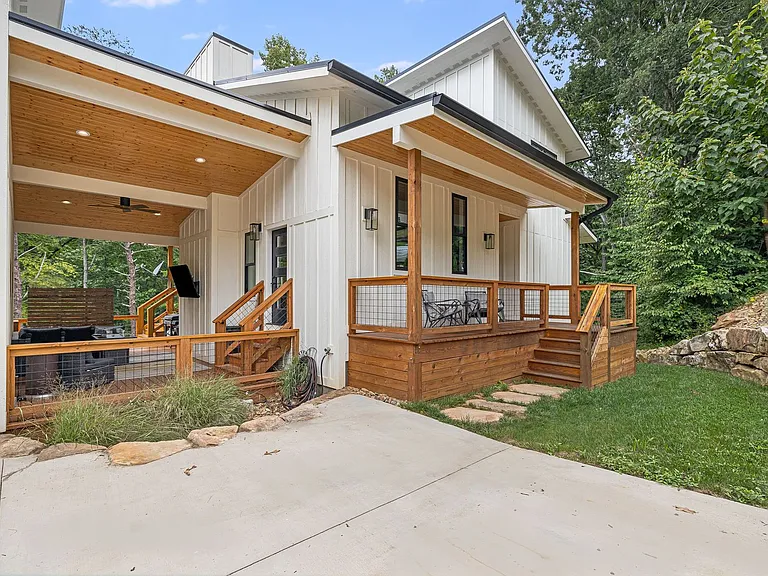 56 Creek Run Rd — Photo 9