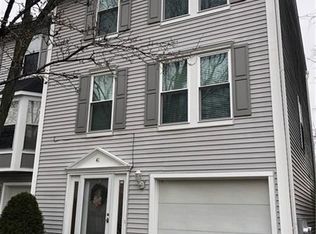 41 Hemingway St, Pittsburgh, PA 15213