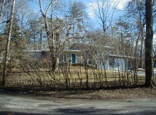 8 Lakeview Dr, Littleton, MA 01460