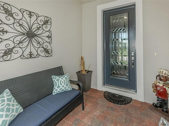 3rd image of 401 Treviso Dr