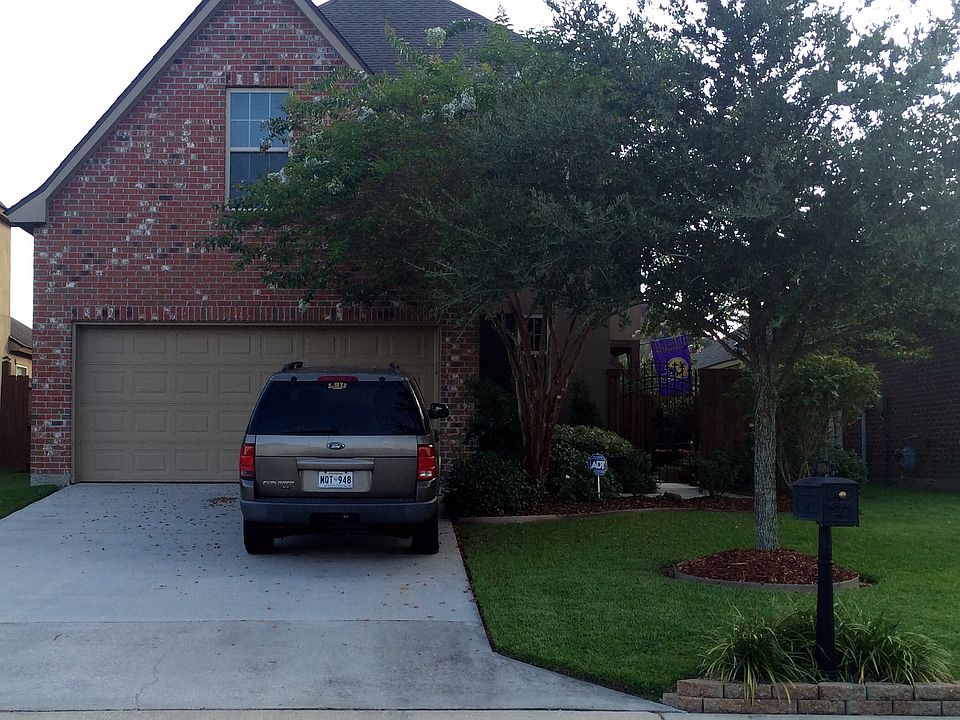 1st image of 18146 River Birch Dr