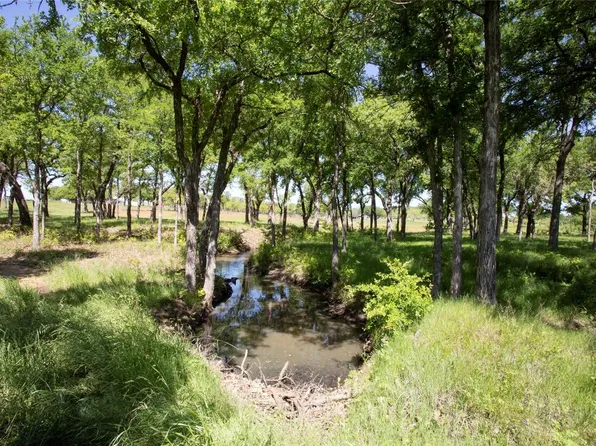 Laura Rd, Graham, TX 76450