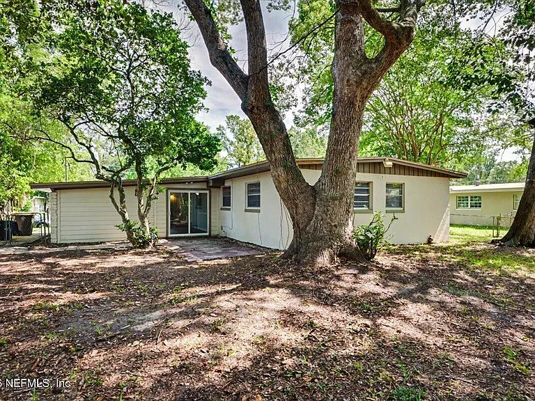 7010 Arques Rd — Photo 6