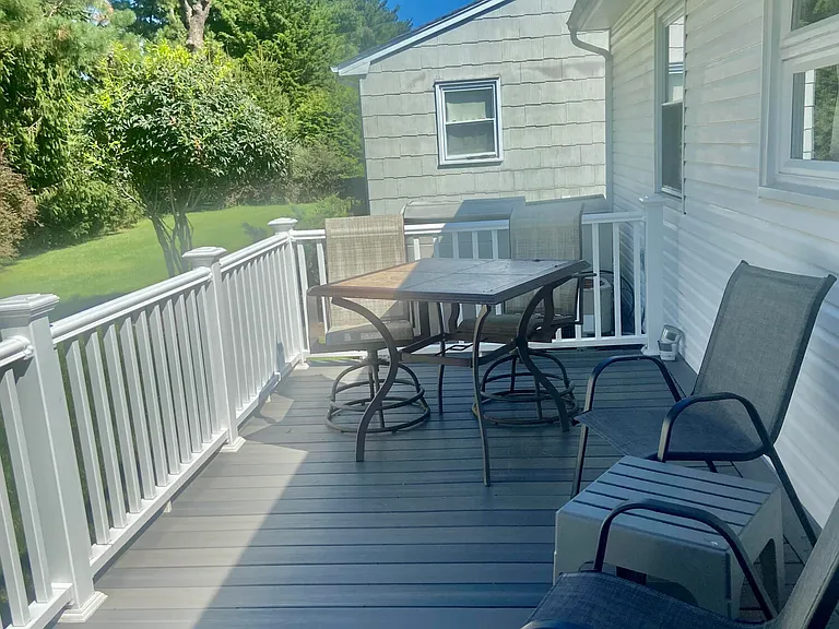 7 Basset Dr — Photo 18