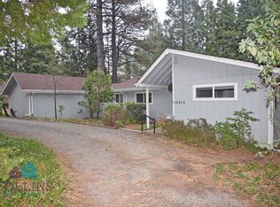 12213 Loma Rica Dr, Grass Valley, CA 95945