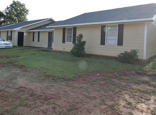 318 Carriage Ln, Albany, GA 31721