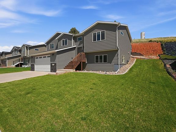 2nd image of 2675 Meadow Ct