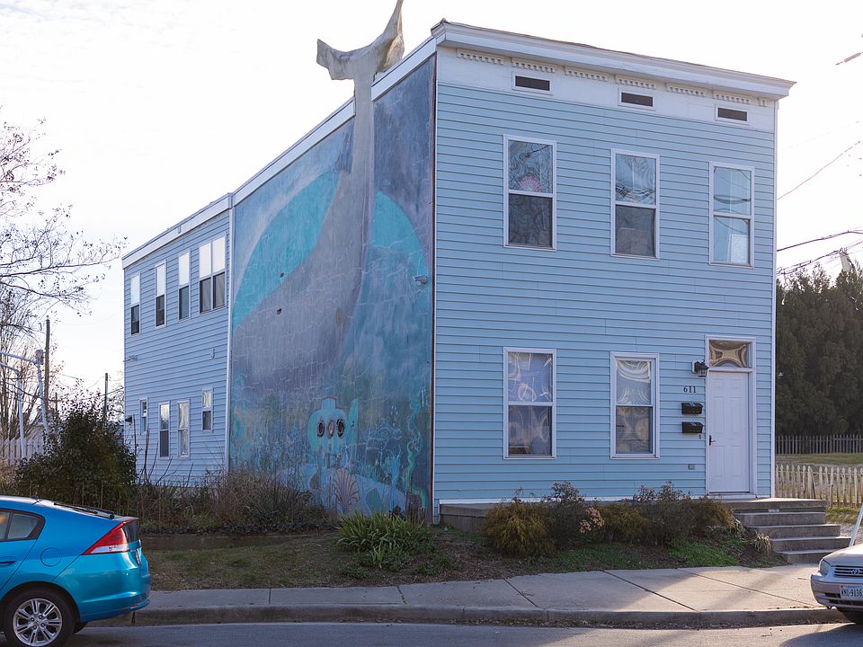 1st image of 611 China St #B