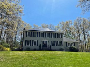 33 Virginia Rd, Tyngsboro, MA 01879