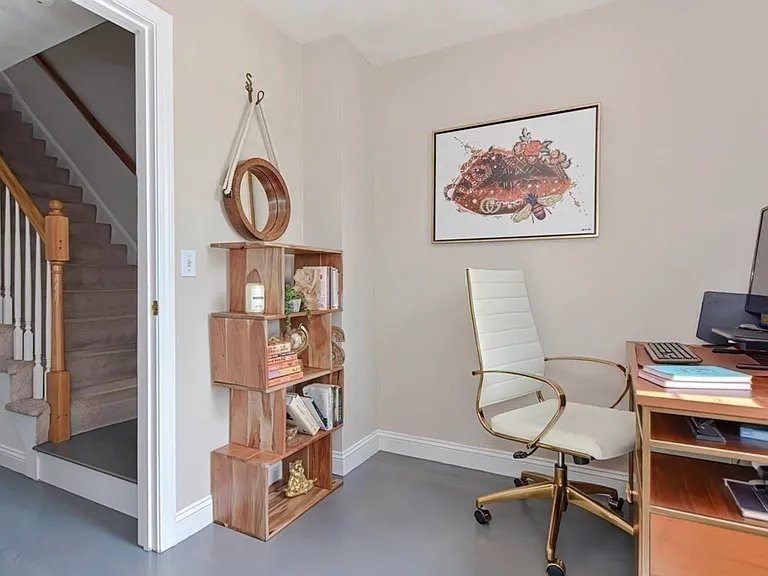 39 Curve St — Photo 16