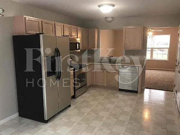 40 Sprucewood Ct — Photo 11