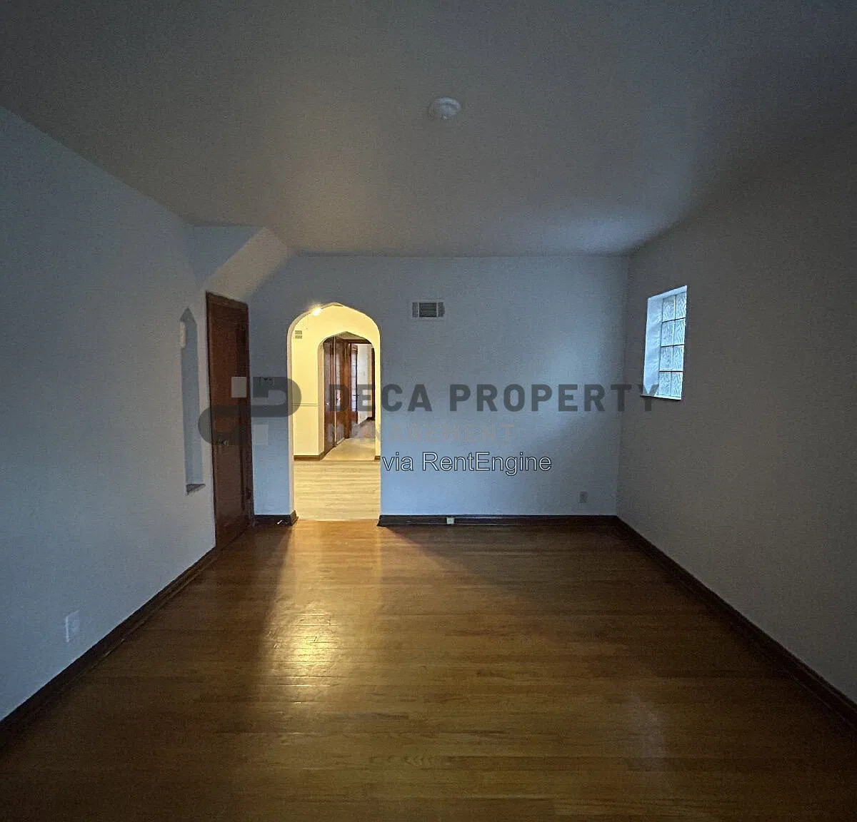 1 bed, 1.0 bath, $975 — Photo 2