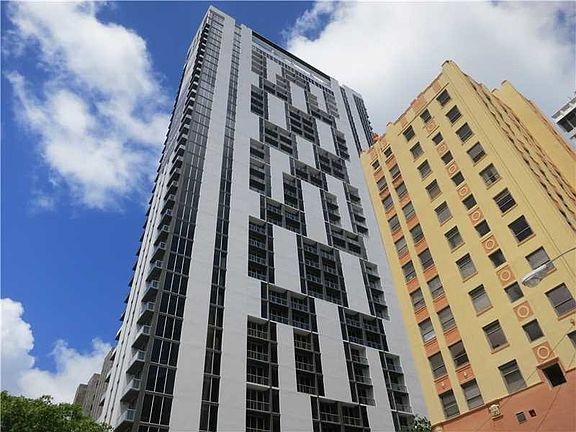 5th image of 151 NE 1st St #1205A