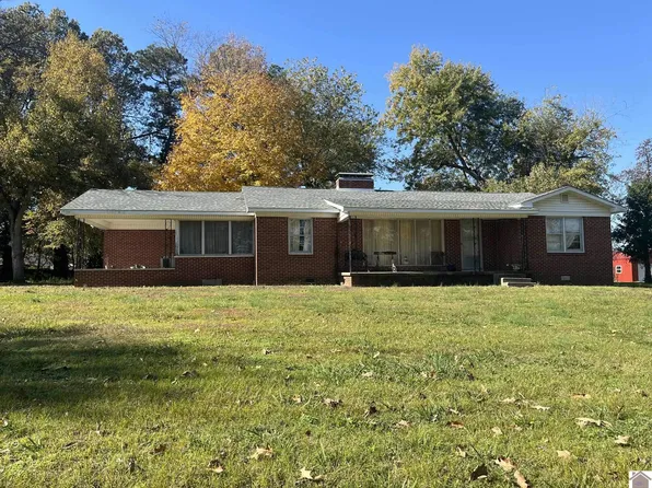 697 Broadway, La Center, KY 42056