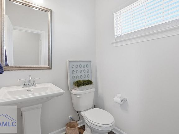 5th image of 51 Simms Way