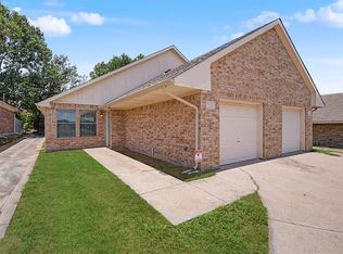 3124 Cherry Ln, Fort Worth, TX 76116