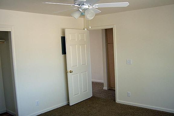 5th image of 627 Nordale Ave #4
