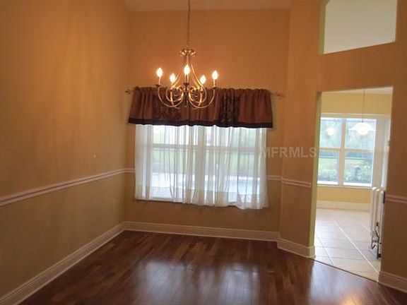 5th image of 287 E Banana Ave