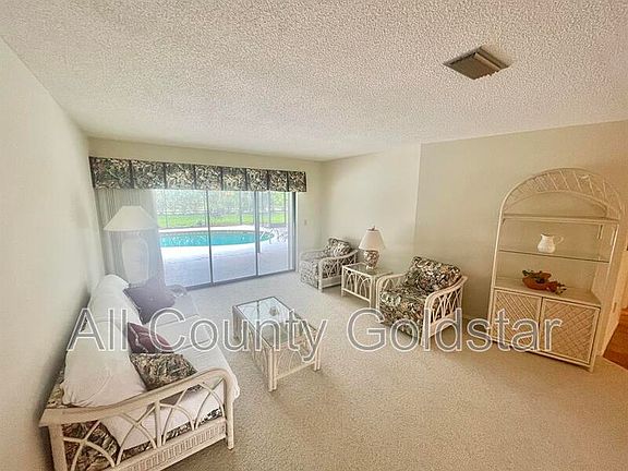 4th image of 328 Eden Dr