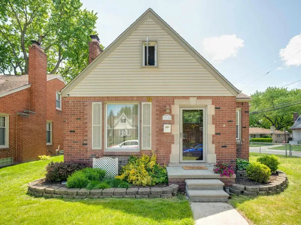 15214 Nehls Ave, Eastpointe, MI 48021