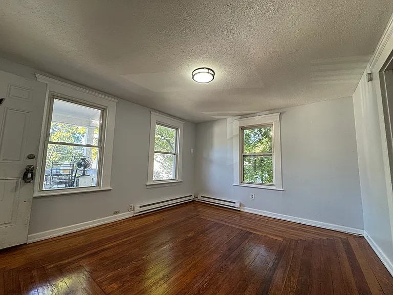 156 Orange St #4A — Photo 1
