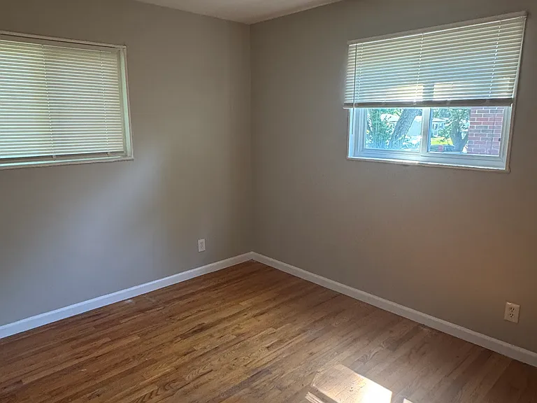 1131 Prigge Ave — Photo 5