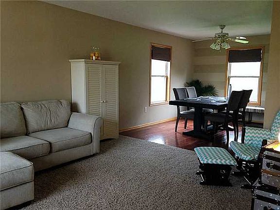 4th image of 1439 Riverbend Dr