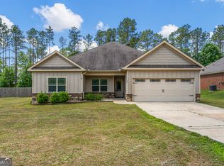 19 Fast Ln, Seale, AL 36875