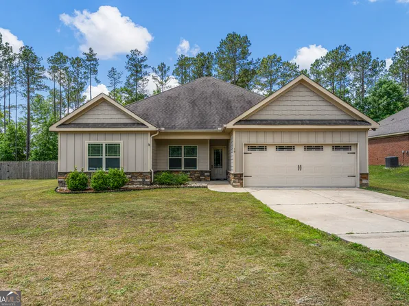 19 Fast Ln, Seale, AL 36875