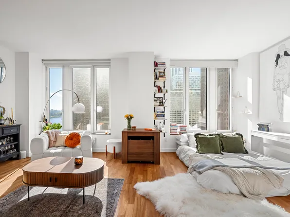 15 William Street image 3 of 10