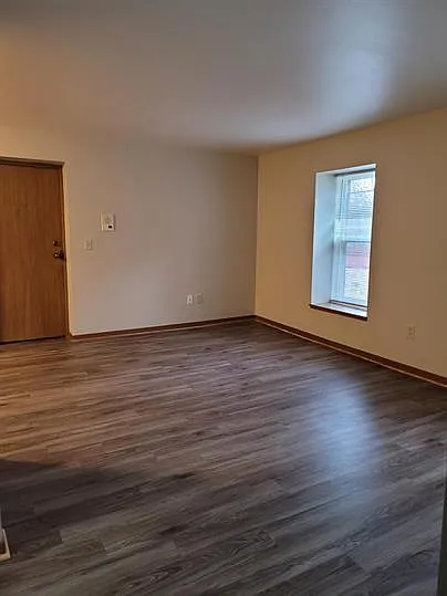 401 N Walnut St — Photo 30