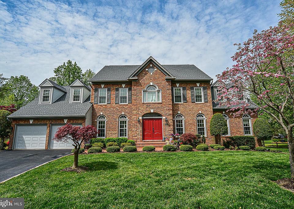1st image of 8624 Cross Chase Ct
