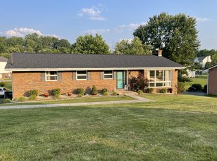 1206 Sunvalley Dr, Greeneville, TN 37745