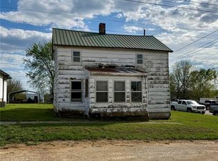 300 Railroad Ave, Bland, MO