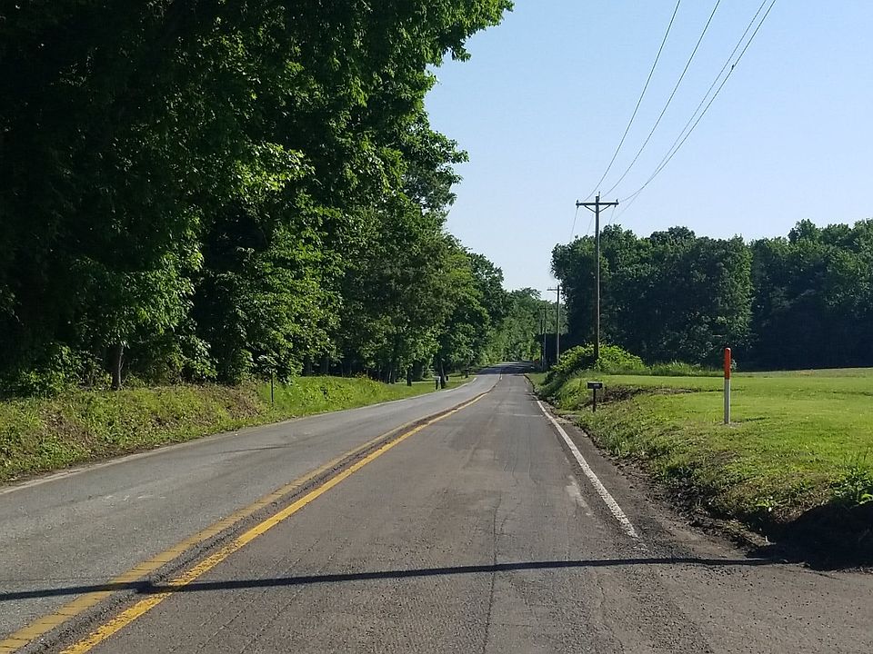 2nd image of 9515 Ironsides Rd