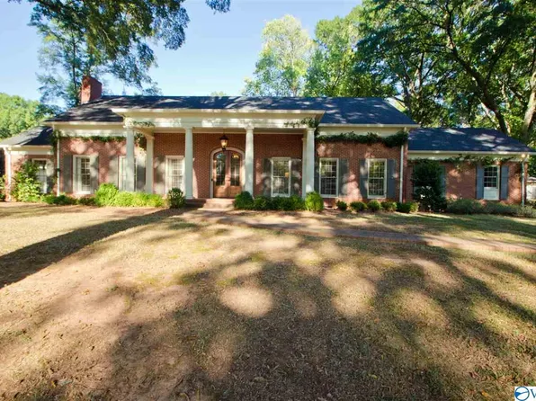 2318 Brookside Dr SE, Decatur, AL 35601