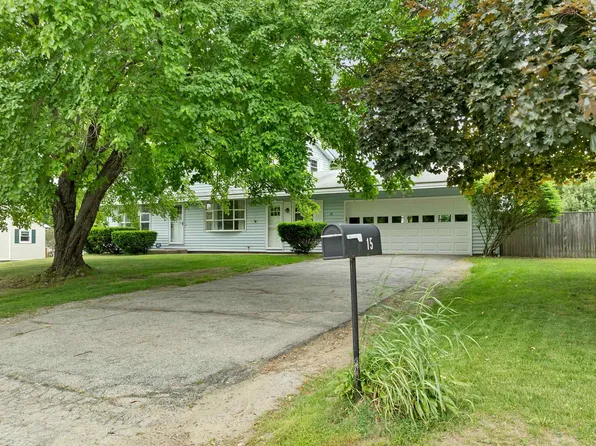15 Fairview Avenue, Pembroke, NH 03275