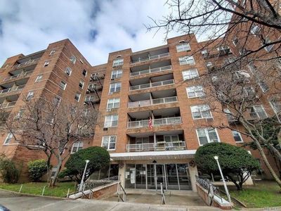 6011 Broadway, Flushing, NY, 11377