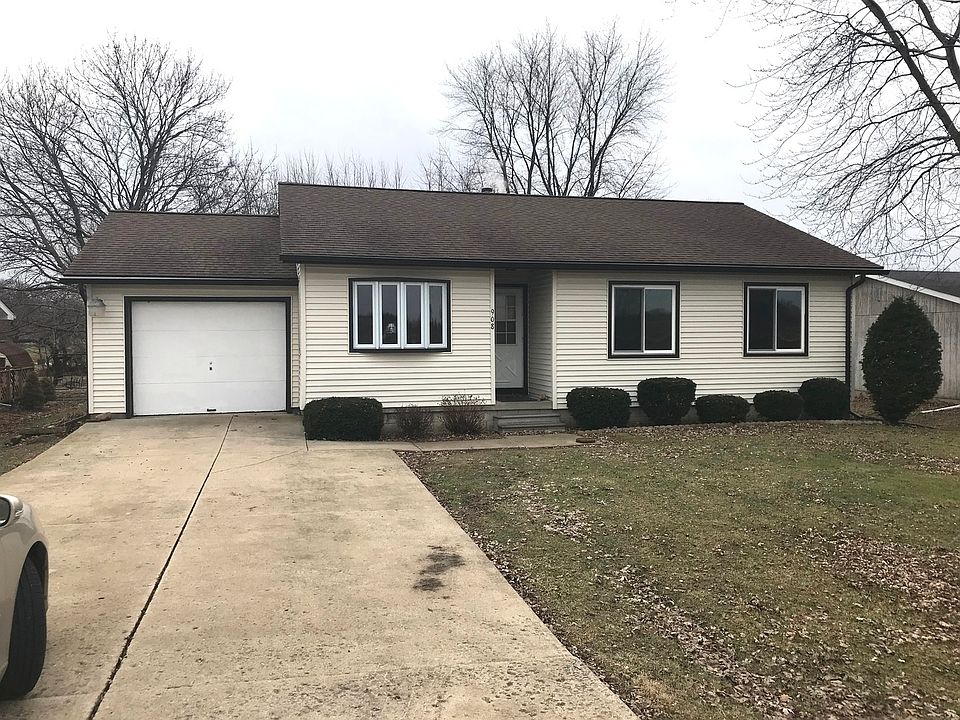1st image of 908 W Railroad Ave