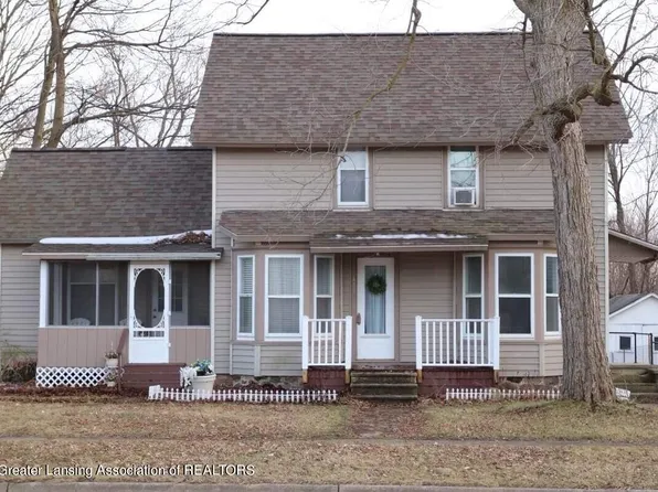 411 Mill St, Leslie, MI 49251