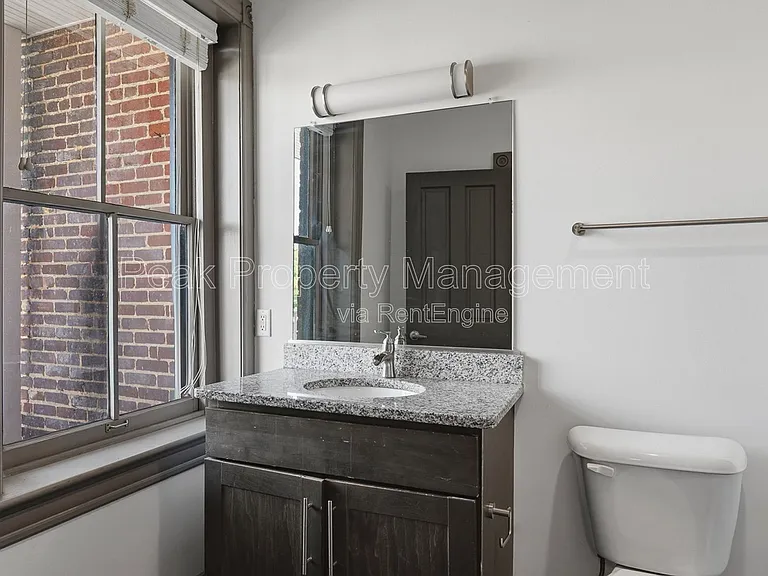 1213 Hull St — Photo 15