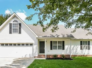 2423 Lismore Dr, Murfreesboro, TN 37127