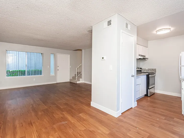 Redwoods at Mather Station Apartments — Photo 94