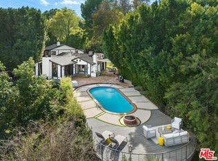 4919 Matula Dr, Tarzana, CA 91356