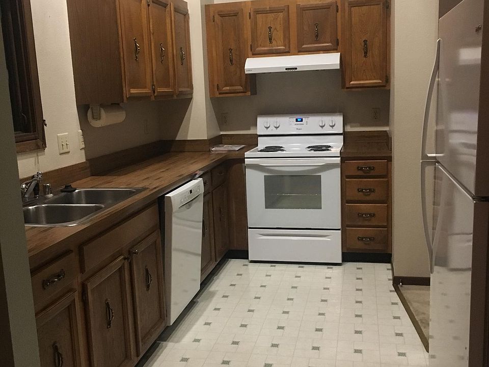 2nd image of 2124 McKenzie Dr