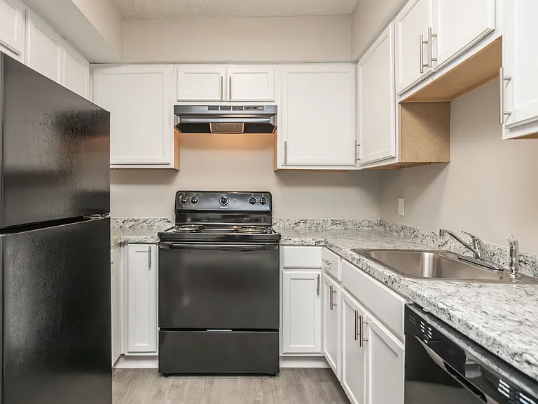 Cielo @ 325 Apartments — Photo 17