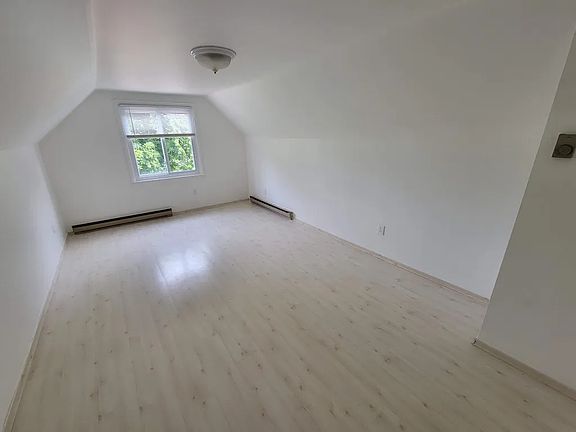 5th image of 15 Parkview Ct #2B