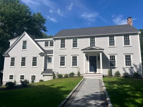 3 Hollyhock Ln, Hingham, MA 02043