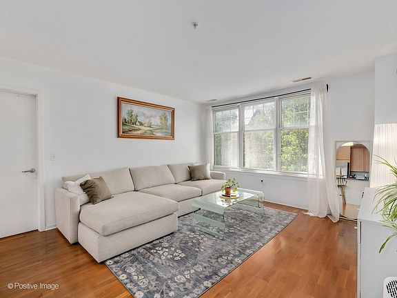 5th image of 125 N Euclid Ave APT 204