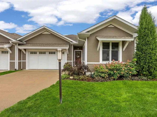143 Leamer Ct, Iowa City, IA 52246